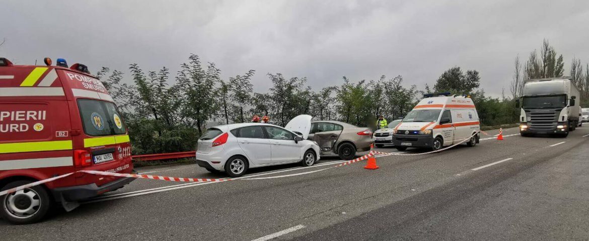 Accident rutier în Fălticeni. Coliziune între două mașini din București și Bacău. Un pasager s-a rănit ușor