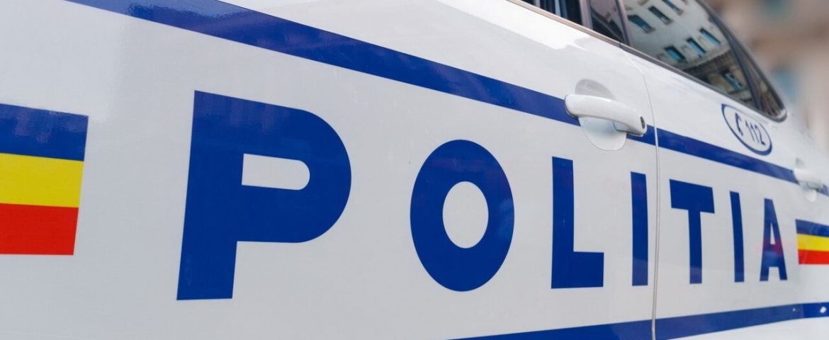 Dosare penale întocmite de polițiștii din Dolhasca. Biciclistă acroșată de un autoturism. Șofer băut la volan
