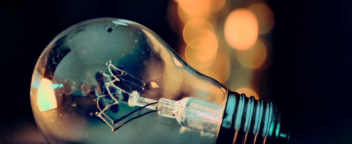 Energia electrică va fi întreruptă pentru consumatorii casnici din comunele Vadu Moldovei și Preutești
