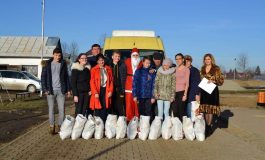 Profesorii și elevii Școlii Gimnaziale Vadu Moldovei au lansat campania umanitară „Daruri pentru bunici”