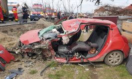 Accident cu un mort și trei răniți în comuna Drăgușeni. Un autotren și un autoturism au intrat în coliziune