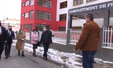 Noul spital din Fălticeni s-a aflat pe agenda vizitei secretarului de stat Nelu Tătaru. Se caută soluţii pentru criza medicală de la Suceava