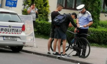 Polițiștii din Fălticeni i-au luat în vizor pe bicicliști. Amenzi de aproximativ 7.000 lei într-o singură zi