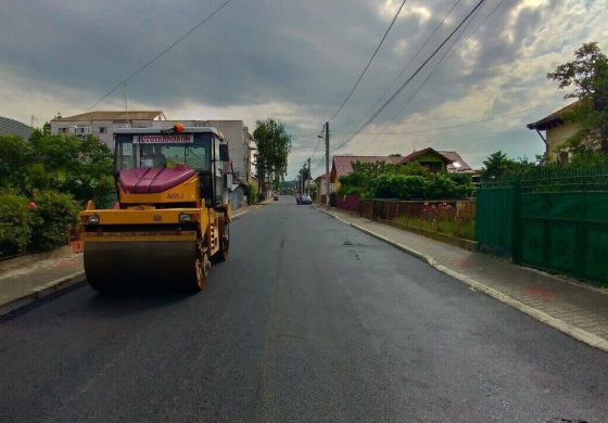 Covor asfaltic nou pentru opt străzi din Fălticeni. Proiectul de 6 milioane de lei se încheie anul viitor