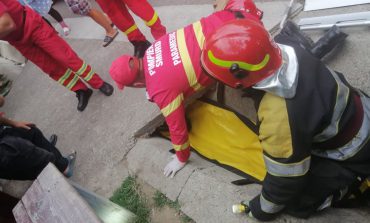 Copil în vârstă de 10 ani blocat sub un podeț. Pompierii și paramedicii din Fălticeni intervin în comuna Drăgușeni