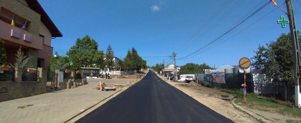 Modernizarea drumurilor Mălini-Slatina și Hârtop-Vulturești se încheie anul acesta. Care este stadiul lucrărilor