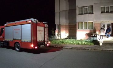 Țeavă de gaz fisurată la un bloc din Fălticeni. Au intervenit pompierii și angajații Delgaz Grid