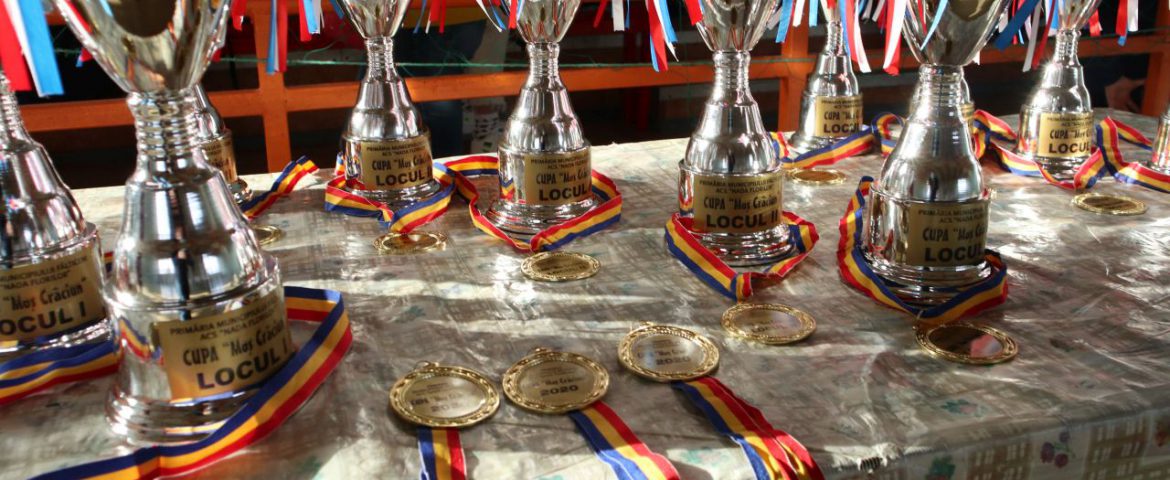Competiții organizate la final de an pentru juniorii secțiilor înot și tenis de câmp ale ACS Nada Florilor Fălticeni