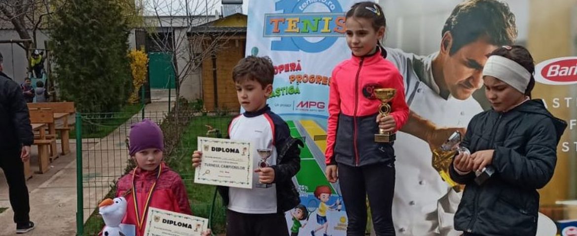 Trei medalii obţinute de sportivii secţiei de tenis ACS Nada Florilor la „Turneul Campionilor” organizat la Bucureşti