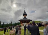 Un nou schit înființat în comuna Mălini. Lăcașul zidit pe culmile Stânișoarei este închinat unui sfânt român