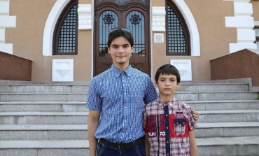 Doi frați reprezintă municipiul Fălticeni la Olimpiada Națională de Astronomie și Astrofizică