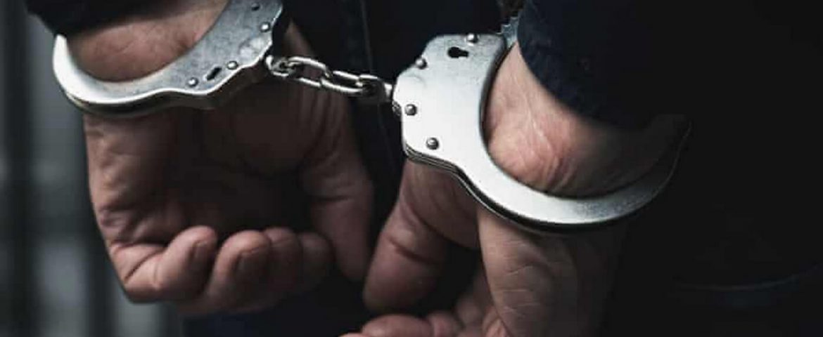 Cinci suceveni au fost arestați pentru infracțiuni de fals și înșelăciune pentru obținerea unor credite bancare