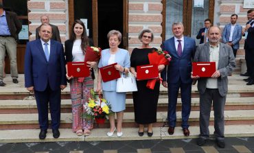 Municipiul Fălticeni are patru noi Cetățeni de Onoare: Medicii Mariana Sigmund și Constantin Moldovanu, voluntara Maria Holtzhauser și jurnalista Adriana Filip