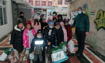 Asociația „Darul Binecuvântării” și Primăria Comunei Forăști au adus magia Crăciunului pentru 15 copii care provin din familii defavorizate