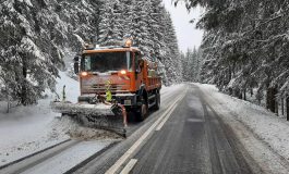 Circulația pe drumurile din zona Fălticeni se desfășoară fără probleme. Autoturisme blocate în zona de munte