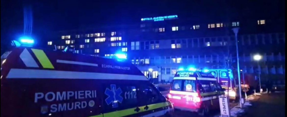 Incendiu la Spitalul Județean Suceava. Pompierii din Fălticeni au sprijinit intervenția. 300 de pacienți evacuați