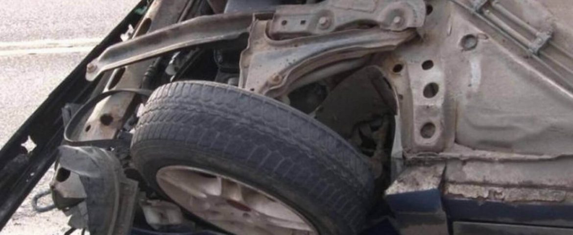 Un șofer din Fântâna Mare s-a răsturnat cu mașina. Două persoane sunt rănite. Polițiștii au întocmit dosar penal