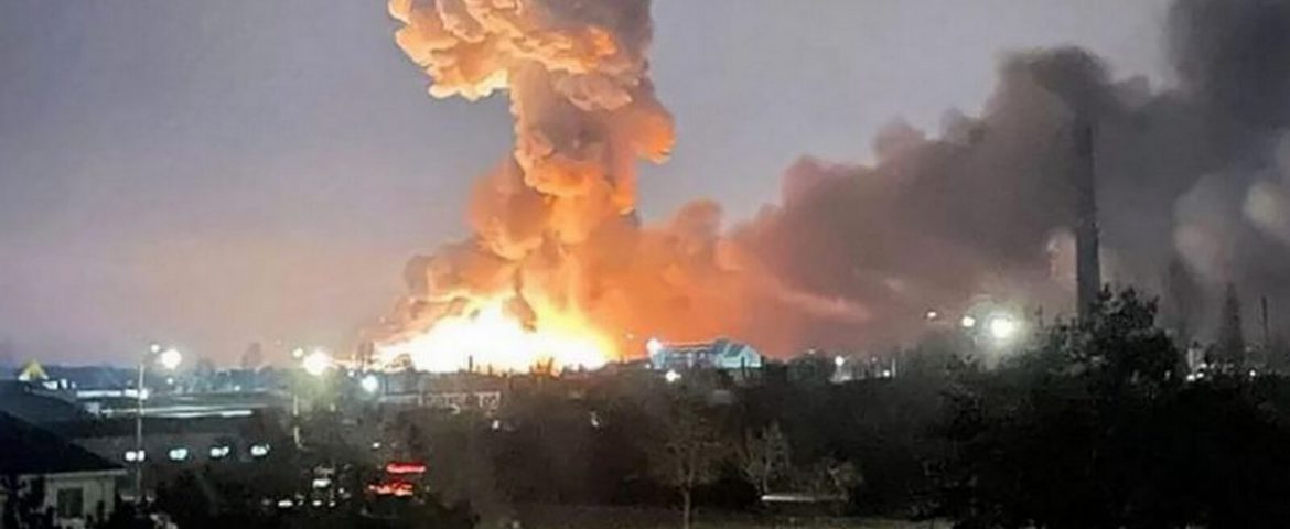 DSU atenționează asupra mesajelor false legate de norul toxic format în urma bombardamentelor din Ucraina