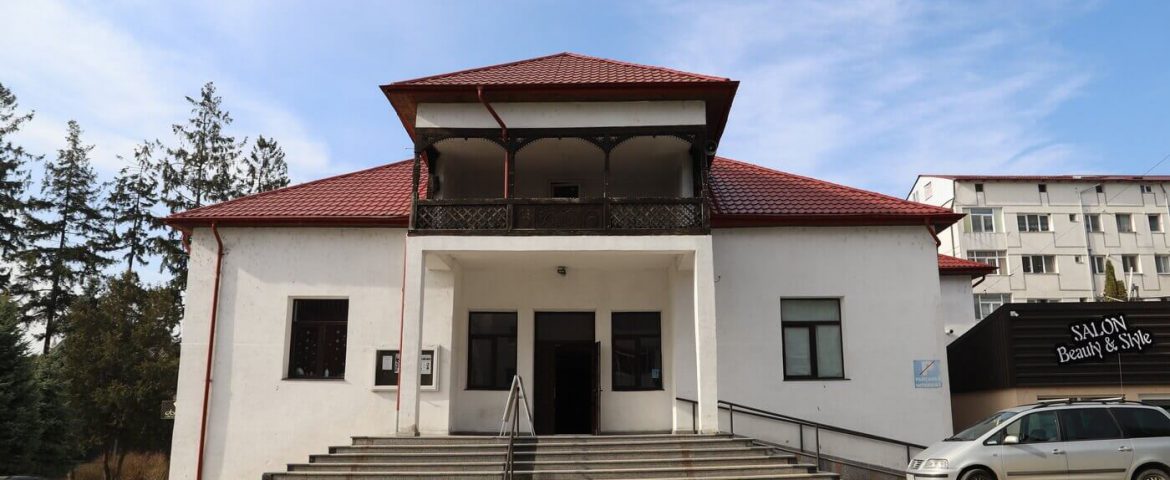 Primăria Fălticeni face investiții la Centrul Cultural „G.V. Birlic”. Sala de spectacole intră în reparații și reabilitare