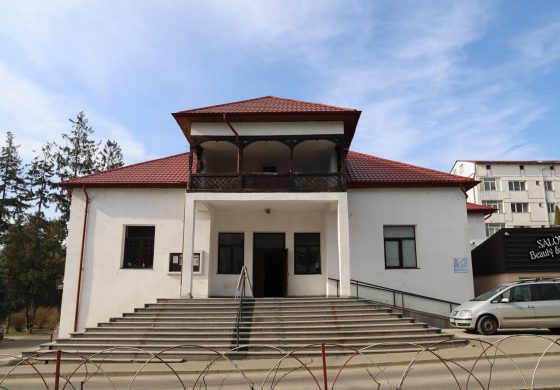 Primăria Fălticeni face investiții la Centrul Cultural „G.V. Birlic”. Sala de spectacole intră în reparații și reabilitare