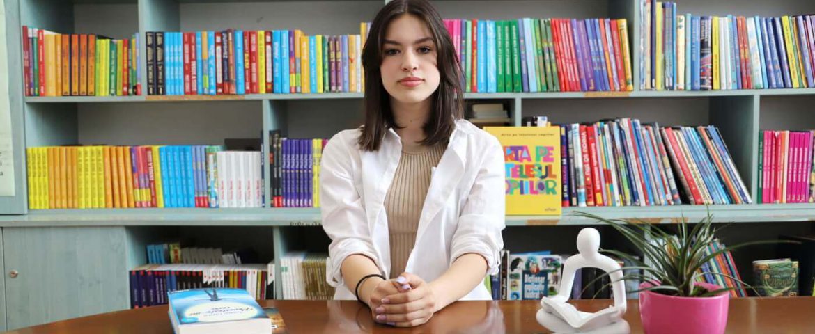 Profilul unei eleve eminente. Daria Purdilă încheie ca șefă de promoție și cu 10 pe linie și la Evaluarea Națională