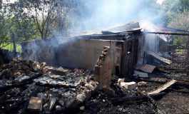 Incendiu în satul Preutești. Flăcările au mistuit un adăpost de animale, două tone de grâu și materiale lemnoase