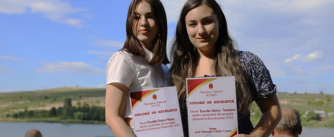Două absolvente din Fălticeni au fost celebrate la Gala Performanței. Premii pentru Daria Purdilă și Simina Buculei
