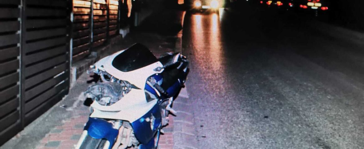 Accident rutier grav pe strada Sucevei. Fetiță lovită de un motociclist. Ea traversa pe trecerea de pietoni