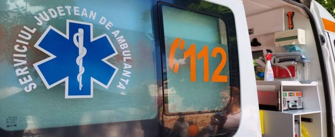 Accidente petrecute în comunele Forăști și Râșca. Mașină intrată într-un cap de pod. Biciclist rănit de un autoturism