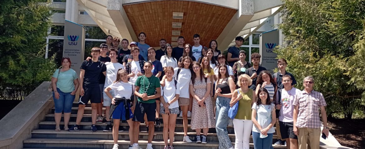Experiențe valoroase pentru Colegiul „Vasile Lovinescu”. Patru proiecte Erasmus+ sunt derulate în această vară