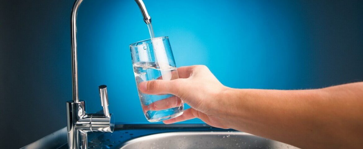 ACET Fălticeni oprește furnizarea apei potabile pentru 24 de ore. Vor fi afectați consumatorii de pe trei străzi