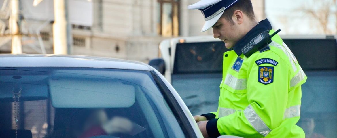 Patru taximetriști pirați din Dolhasca, Preutești și Dolhești au rămas fără mașini. Polițiștii au dat amenzi maxime