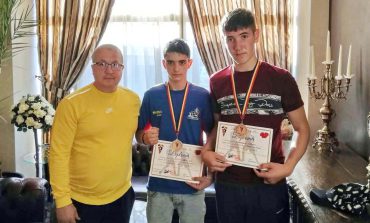 Doi tineri din Fălticeni și Lămășeni au reușit să cucerească medaliile de bronz la Campionatul Național de Box