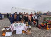 Târg de bunătăți în comuna Cornu Luncii. Elevii și profesorii Școlii ”Constantin Blănaru” au marcat Ziua Recoltei