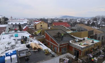 Noua creșă din municipiul Fălticeni va fi finalizată înainte de Crăciun. Proiectul este realizat în proporție de 80%