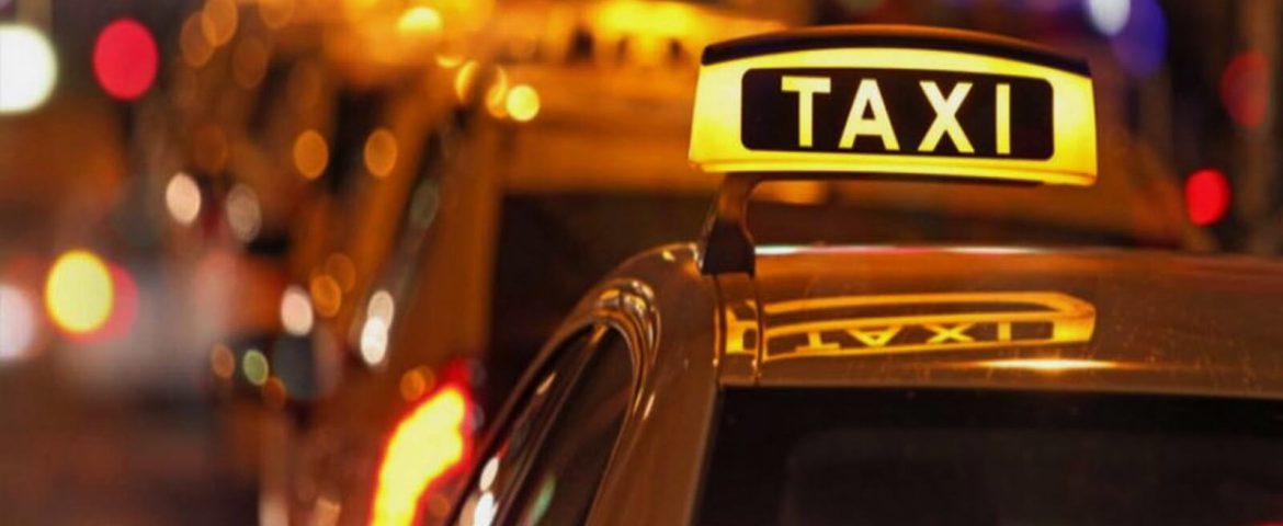Cinci noi spații de parcare vor fi amenajate pentru taximetriștii din Fălticeni. Numărul taxiurilor va crește