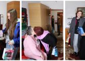 Elevii și profesorii Colegiului „Vasile Lovinescu” au oferit daruri bunicuțelor de la așezământul Mănăstirii Buciumeni