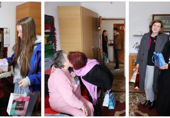 Elevii și profesorii Colegiului „Vasile Lovinescu” au oferit daruri bunicuțelor de la așezământul Mănăstirii Buciumeni