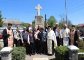 Eroii satului Petia au fost comemorați. Sfințire de drapel și gest de recunoștință pentru veteranul Ștefan Țăranu