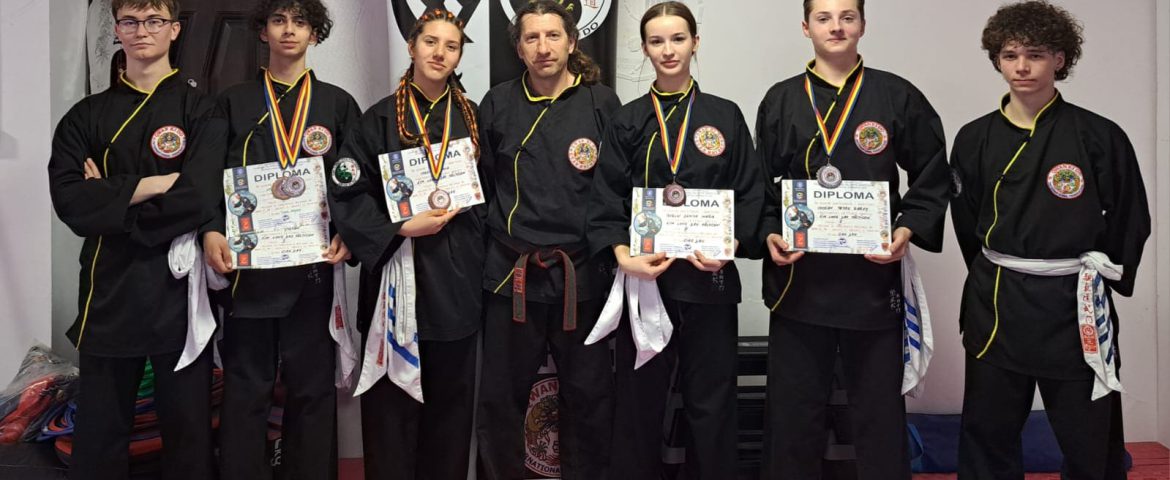 Patru sportivi din Fălticeni au cucerit medalii de argint și bronz în cadrul Campionatului Național de Qwan Qi Do