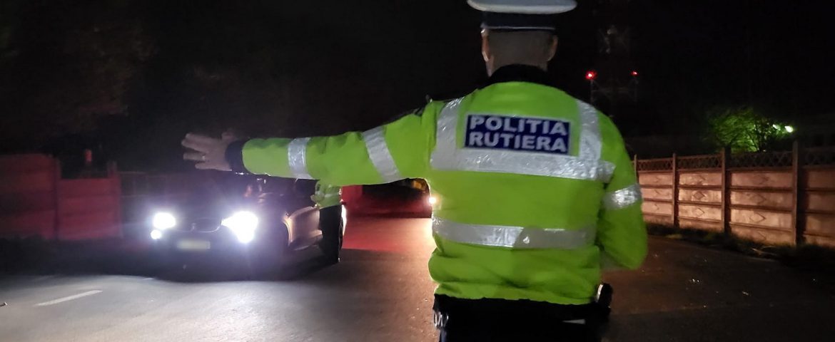 Polițiștii au desfășurat Acțiunea „Blocada” în Fălticeni. Nereguli depistate la mașina condusă de un tânăr băut