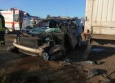 Accident rutier mortal în comuna Drăgușeni. Un autoturism s-a izbit într-un autotren parcat în afara șoselei