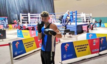 Un tânăr din comuna Baia va boxa în semifinala Campionatului Național de Cadeți. Alex Iftimi are bronzul asigurat