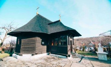 Biserica voievodală din Rădășeni și-a serbat hramul. Slujbă înălțătoare la ziua Sfinților Mercurie și Ecaterina