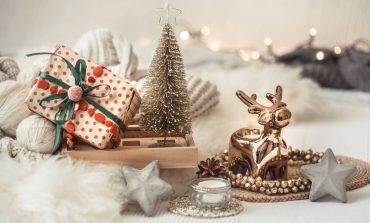 Fălticenenii sunt așteptați la Târgul de Crăciun. Artizanii locali vor expune decorațiuni, broderii și bunătăți
