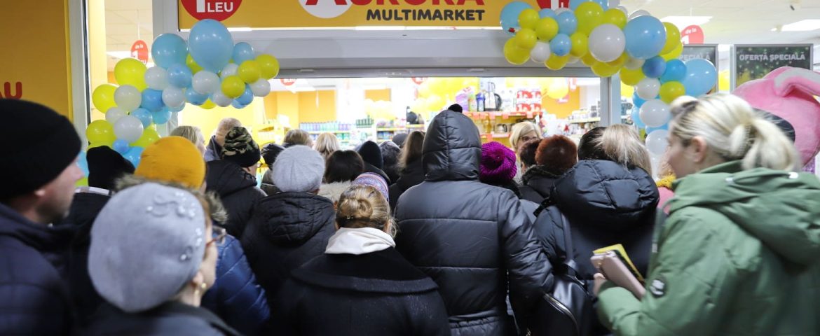 Aurora Multimarket sărbătorește 1 an în România. Magazinele din Fălticeni au reduceri de până la 60%!