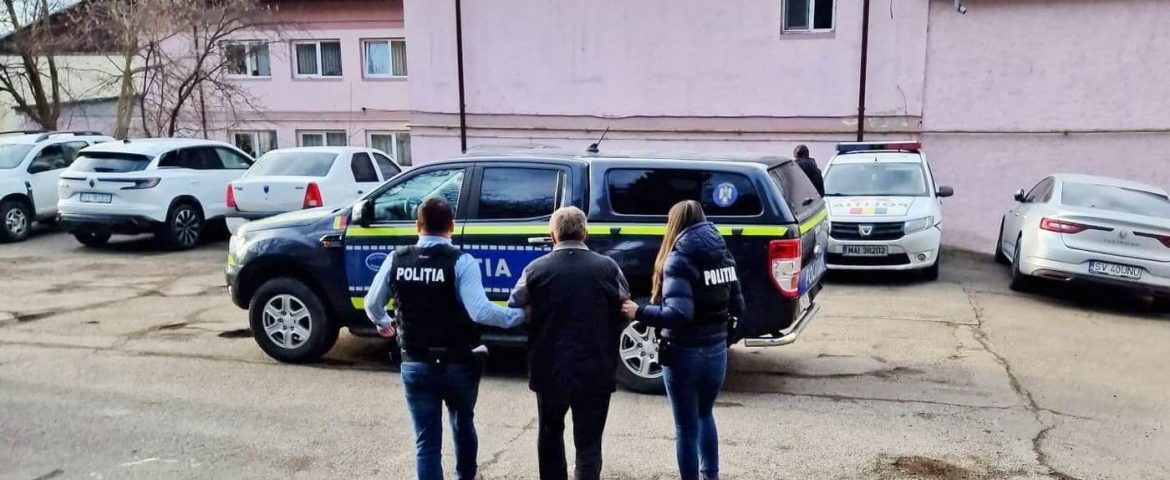Polițiștii au reținut un bărbat din Fălticeni. Acesta și-a ucis pisica prin decapitare. Motivul invocat este stupid