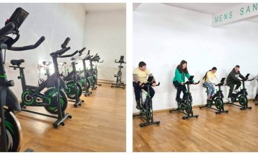 Premieră în mediul rural. Elevii Școlii ”Constantin Blănaru” Cornu Luncii fac ora de sport pe biciclete staționare