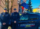 Doi jandarmi din Fălticeni au salvat viața unei bătrâne de 83 de ani. În casa în care se afla era un început de incendiu