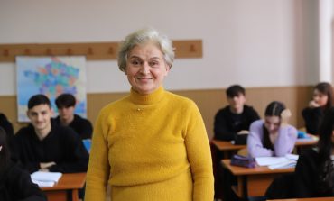 Eminenta profesoară Mihaela Dascălu revine la catedră! Va preda la Fălticeni cursuri pentru atestate Cambridge